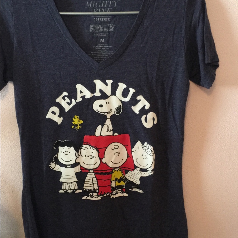 Graphic tee